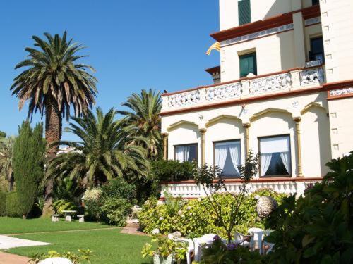 Hotel Hostal Del Sol Sant Feliu de Guixols Εξωτερικό φωτογραφία