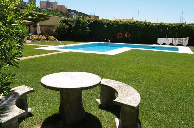 Hotel Hostal Del Sol Sant Feliu de Guixols Εξωτερικό φωτογραφία