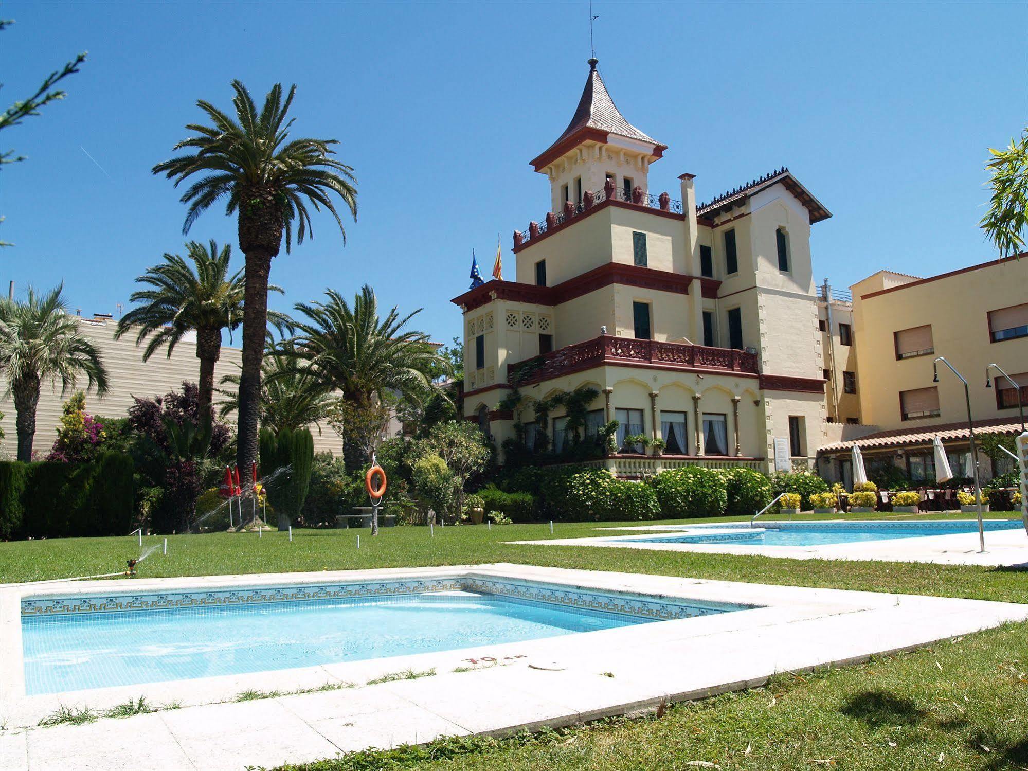 Hotel Hostal Del Sol Sant Feliu de Guixols Εξωτερικό φωτογραφία